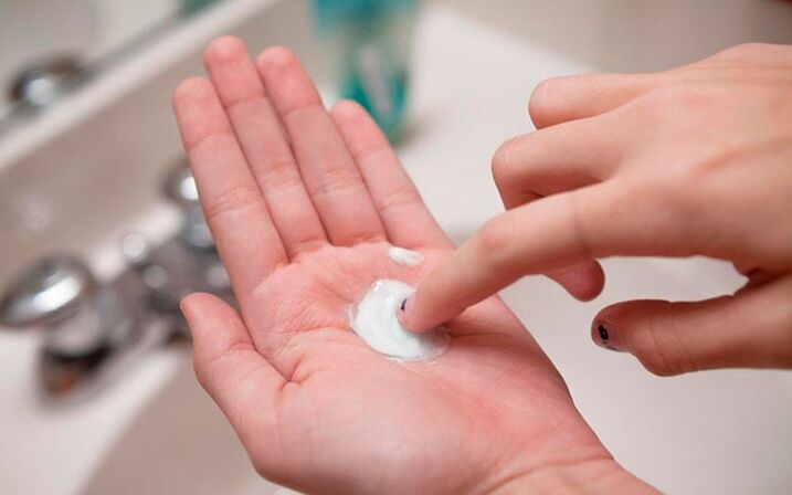 Peeling con refresco para agrandar el pene.